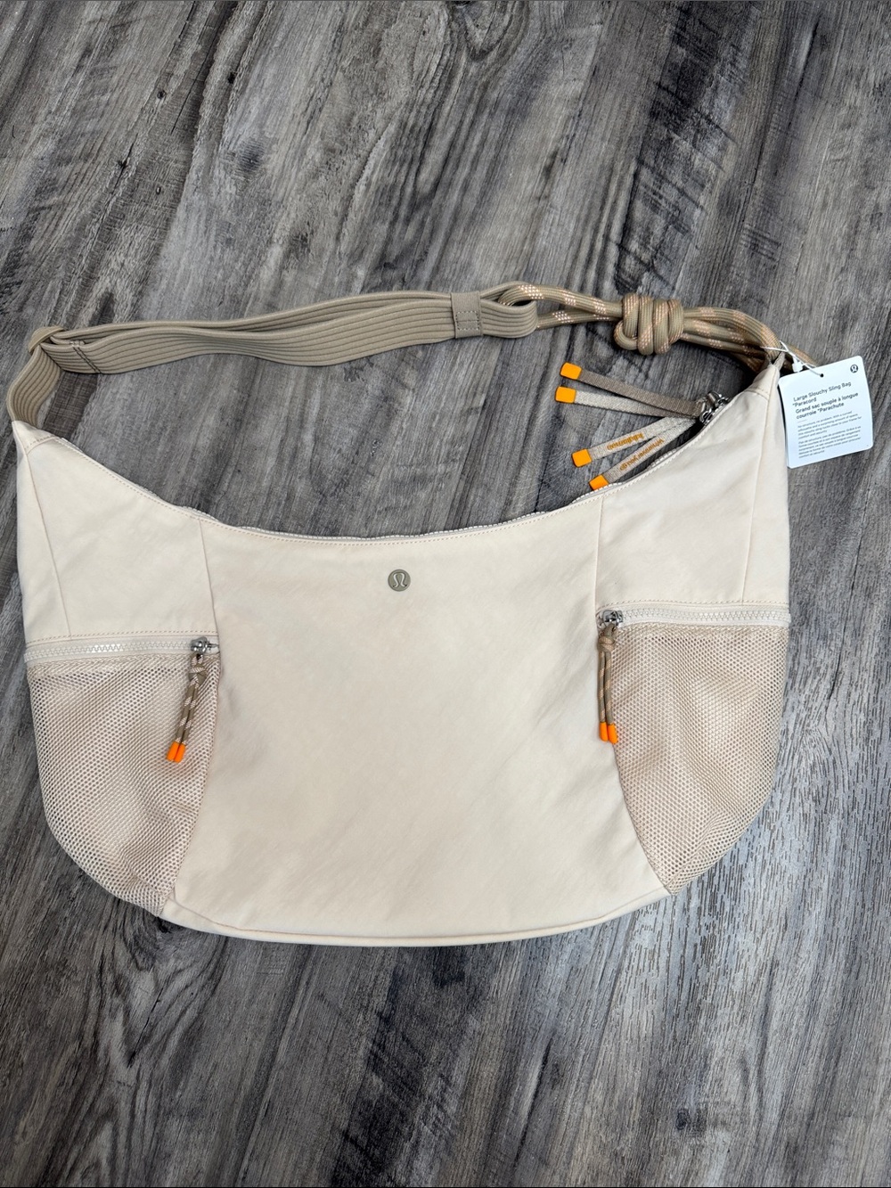 NWT Lululemon Large Slouchy Sling Bag 13L
Paracord Breakfast Tea/Khaki/Cirtus - Picture 3 of 9